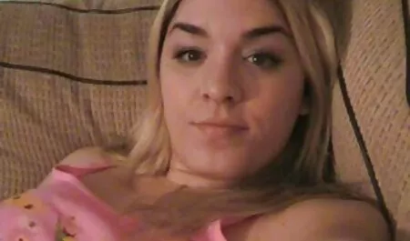La femme noire a été mise sex arab porno gratuit à l'épreuve en prison