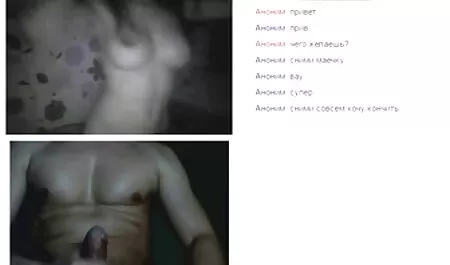 Les femmes se divertissent les unes avec les autres et avec des le film porno arabe jouets