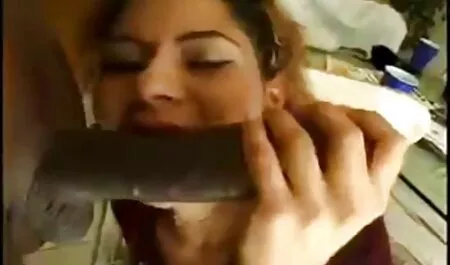 Une jeune fille noire veut sucer la bite d'un mec blanc sex arab porno gratuit et le sexe avec lui