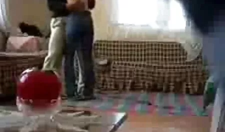 Les gens massent les jeunes asiatiques ne peuvent pas résister au coup dur du film porno gratuit en arabe client
