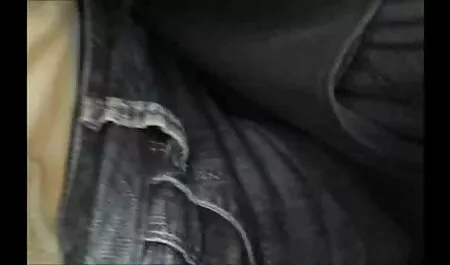 Deux gros seins chattes ont un trio chaud avec une grosse aflam xx arab bite