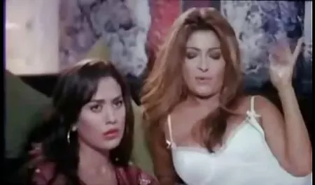 Deux juteux plantureuse blonde avec film pornos arab brûlant visqueux chattes
