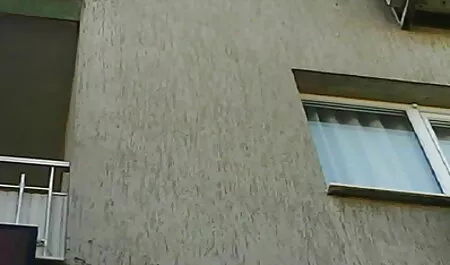 Petit ami remplit ses les film porno arabe cheveux roux et passionné, la baise sur le lit