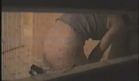 Jeune beauté baise deux réparateurs de sa voiture film x gratuit arab