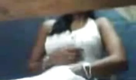 Blonde mature paresseux branler une bite avec ses x videos porno arab mains et obtenir cornée