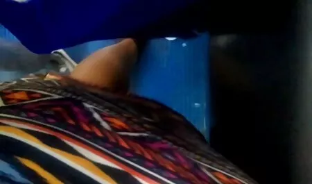 Passionné Jenny fumer une bite debout saine et lécher le film porno arab gratuit sperme