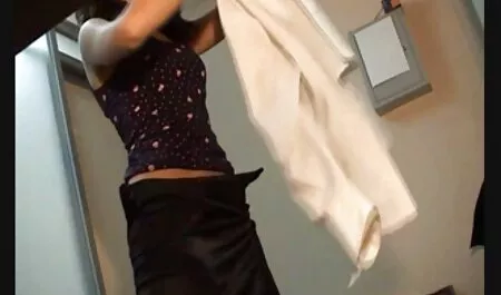 Beau macho le charme facile d'une femme mature et le faire film x en arab baiser