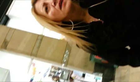 Unchained jeune modèle porno obtient film x en arab un phallus noir dans son toilettage cul pour la première fois