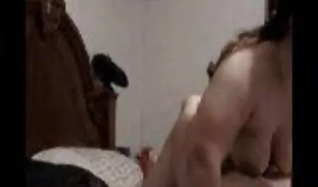Plantureuse pornstar Flora massages film pornos arabe elle magnifique seins