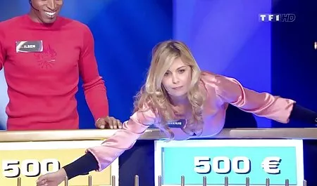 Adolescent coquine Asiatique portant sur film porno arabie saoudite cool Jouets et baise un cavalier