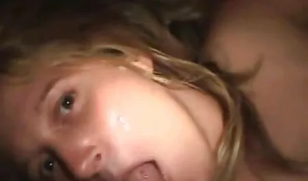 Un grand voisin a fait une entreprise cool film pornos arab et sexy à un couple amoureux