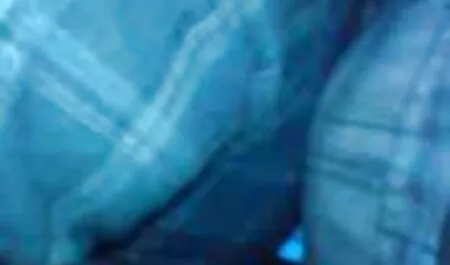Élégante mère de l'enseignement du sexe oral à un jeune ami video porno gratuit arab