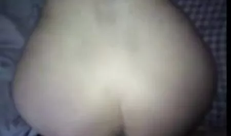 Deux stars du porno avec le les films porno arab cancer devant un homme