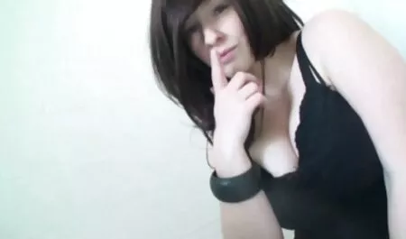 Jeune infirmière latine L. est une branlette film porno arabe x dans le bureau