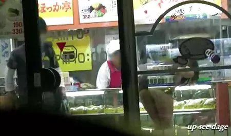 Une jeune salope avec des cheveux sur son L. être prêt à avidement et cool film pornographique arabe enculé avec un homme noir
