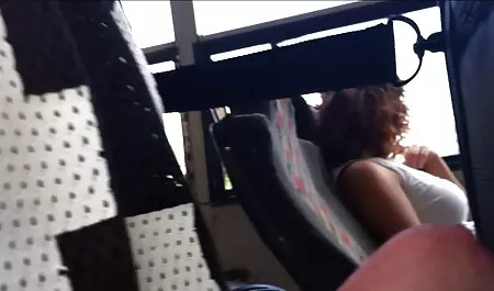 Chaud jeune beauté aime baiser avec un x film arab gentleman sensible