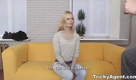 Noir femme diligemment saccadés de coq manuellement film x en arab