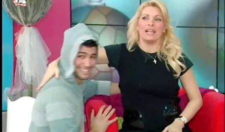 Mature Bureau femmes ne me dérange pas d'avoir une baise aflam xx arab rugueuse avec une foule de personnes après le travail