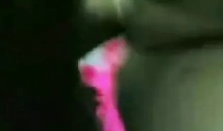 Une jeune femme et film porno x arab juteuse est pour dans son cul tendre sur le lac